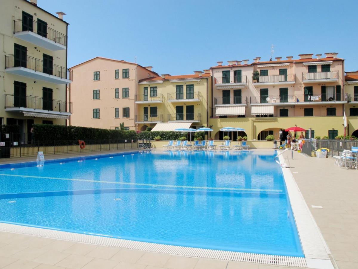 Apartment Cala Azzurra - Imp312 By Interhome อิมเปรีอา ภายนอก รูปภาพ